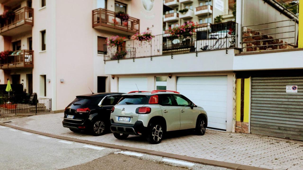 Casa Dorigoni A Molveno Lägenhet Exteriör bild