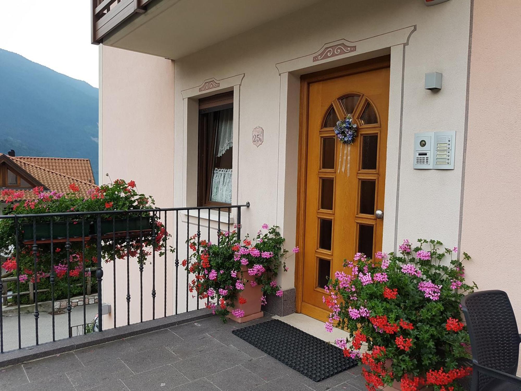 Casa Dorigoni A Molveno Lägenhet Exteriör bild